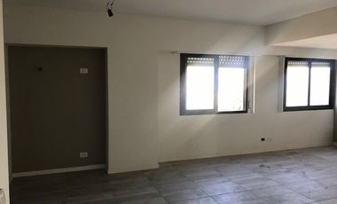 Departamento en venta de 4 dormitorios c/ cochera en San Miguel