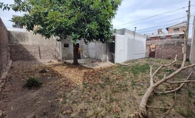 Casa en venta de 2 dormitorios en Florencio Varela
