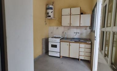 Casa en venta de 2 dormitorios en Florencio Varela