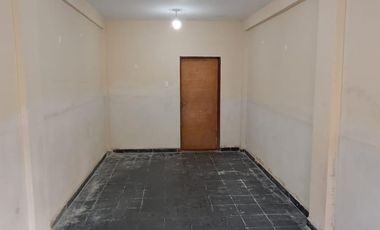 DEPARTAMENTO DE 2 DORMITORIOS MAS LOCALES COMERCIALES