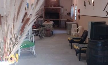 Casa en venta de 1 dormitorio c/ cochera en Cinco Saltos