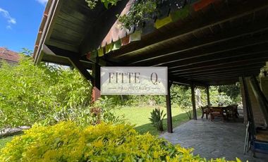 Casa en Venta 5 dormitorios jardin y pileta en La Horqueta