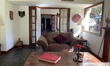 Casa en Venta 5 dormitorios jardin y pileta en La Horqueta