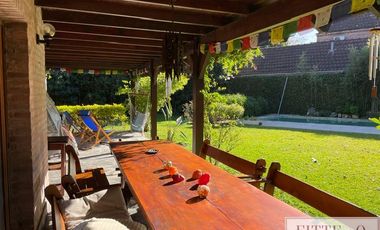 Casa en Venta 5 dormitorios jardin y pileta en La Horqueta