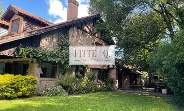 Casa en Venta 5 dormitorios jardin y pileta en La Horqueta