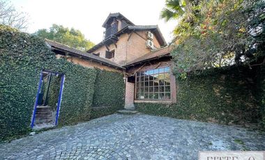 Casa en Venta 5 dormitorios jardin y pileta en La Horqueta