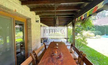 Casa en Venta 5 dormitorios jardin y pileta en La Horqueta