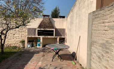 Venta Ezeiza Chalet De 4 Ambientes Barrio Ate. Muy linda Zona