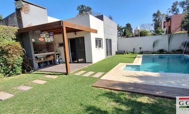 Venta Monte Grande Impecable Casa 3 Dormitorios, Quincho  Parque y Pileta