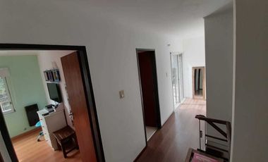 Venta Monte Grande Impecable Casa 3 Dormitorios, Quincho  Parque y Pileta