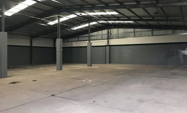 Venta Luis Guillon Galpón de 683 M2 Baños y Vestuarios a mts Camino de Cintura