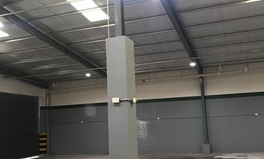 Venta Luis Guillon Galpón de 683 M2 Baños y Vestuarios a mts Camino de Cintura