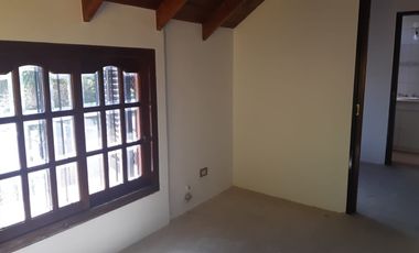 Venta Monte Grande Casa De 4 Dormitorios Refaccionada a nuevo Impecable estado