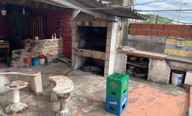 Casa en venta de 1 dormitorio c/ cochera en La Tablada