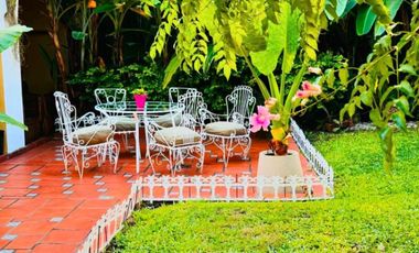 Excepcional Casa colonial auténtica en Alquiler en Martínez