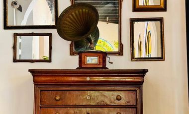 Excepcional Casa colonial auténtica en Alquiler en Martínez