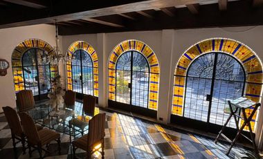 Excepcional Casa colonial auténtica en Alquiler en Martínez