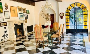 Excepcional Casa colonial auténtica en Alquiler en Martínez