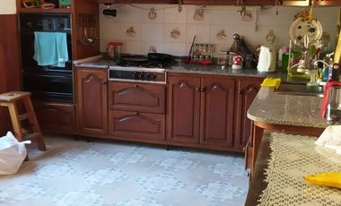 Viamonte 5584, Carapachay - Importante Casa en Venta