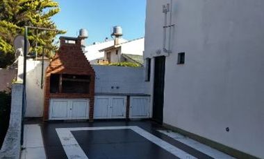 Chalet en venta de 2 dormitorios c/ cochera en Mar del Tuyú