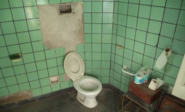 VENTA- 2 VIVIENDAS 7 AMB + LOCAL EN ESQUINA EN BLOCK P/RECICLAR-POMPEYA