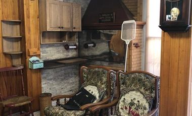 EXCELENTE CASA CON PILETA Y JARDIN. INMUEBLE DE CATEGORÍA