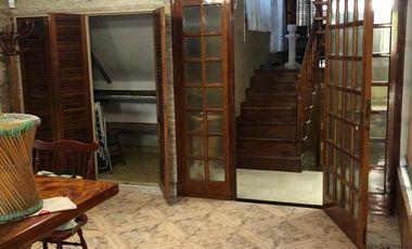 EXCELENTE CASA CON PILETA Y JARDIN. INMUEBLE DE CATEGORÍA