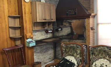 EXCELENTE CASA CON PILETA Y JARDIN. INMUEBLE DE CATEGORÍA