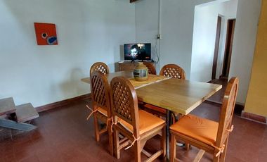 0228-Excelente Casa en alquiler temporario 3 dormitorios c/coch en V.C.Brochero