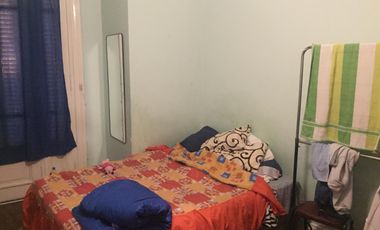 Av. Belgrano 2765 1º 1