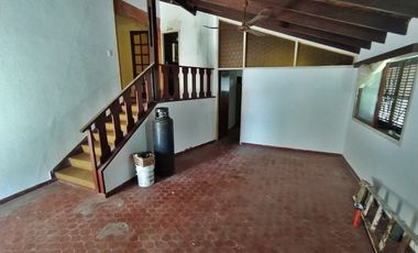Casa en venta de 2 dormitorios c/ cochera en Mar de Ajo