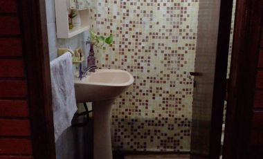 CASA DE 2 DEPARTAMENTOS Y LOCAL EN VILLA SOLDATI