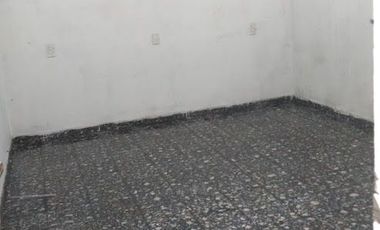 CASA DE 2 DEPARTAMENTOS Y LOCAL EN VILLA SOLDATI