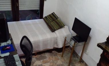 CASA DE 2 DEPARTAMENTOS Y LOCAL EN VILLA SOLDATI