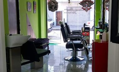 CASA DE 2 DEPARTAMENTOS Y LOCAL EN VILLA SOLDATI