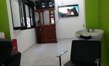 CASA DE 2 DEPARTAMENTOS Y LOCAL EN VILLA SOLDATI