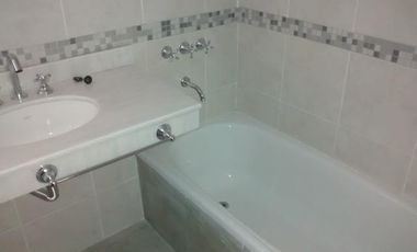 VENTA Departamento 2 dorm c/Patio - Pellegrini 2600 - Barrio Lourdes , Rosario.
