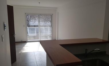 VENTA Departamento 2 dorm c/Patio - Pellegrini 2600 - Barrio Lourdes , Rosario.