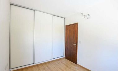 Casa  VENTA-Condos Ugarchete, Aldea Fisherton- 3 dorm 3 baños, 2 cocheras, PATIO