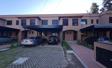 Casa  VENTA-Condos Ugarchete, Aldea Fisherton- 3 dorm 3 baños, 2 cocheras, PATIO