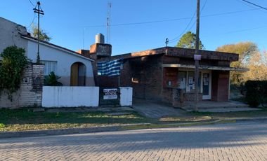 V136. ICHO CRUZ CASA A REFACCIONAR EN OPORTUNIDAD.