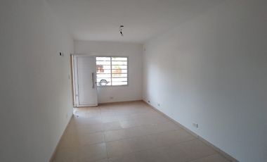 Departamento en venta de 1 dormitorio c/ cochera en Costa Azul