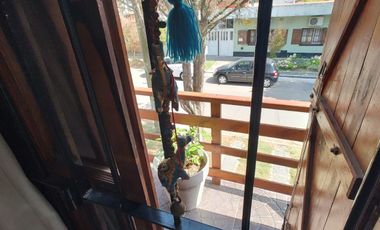 Dúplex en venta de 2 dormitorios c/ cochera en Costa Azul