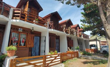 Dúplex en venta de 2 dormitorios c/ cochera en Costa Azul