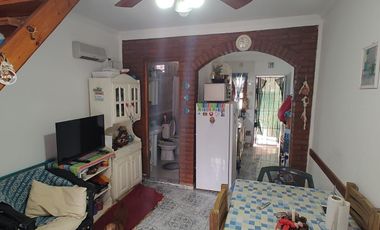 Dúplex en venta de 2 dormitorios c/ cochera en Costa Azul