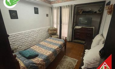 Chalet en venta de 4 dormitorios c/ cochera en Barrio Las Farolas