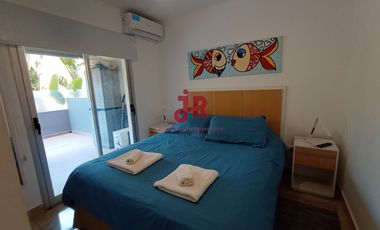 CODIGO 268 - DEPARTAMENTO DE 2 AMBIENTES - COCHERA - PARRILLA - PILETA - PINAMAR