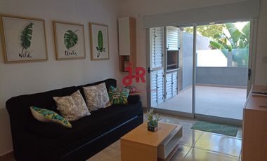 CODIGO 268 - DEPARTAMENTO DE 2 AMBIENTES - COCHERA - PARRILLA - PILETA - PINAMAR