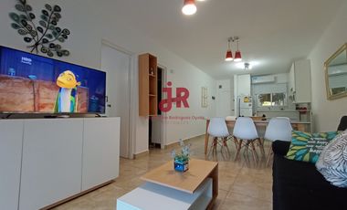 CODIGO 268 - DEPARTAMENTO DE 2 AMBIENTES - COCHERA - PARRILLA - PILETA - PINAMAR