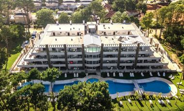 CODIGO 268 - DEPARTAMENTO DE 2 AMBIENTES - COCHERA - PARRILLA - PILETA - PINAMAR